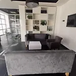 Diva Prywatny Z Balkonem Апартаменты