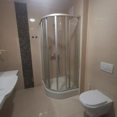 Diva Prywatny Z Balkonem Апартаменты